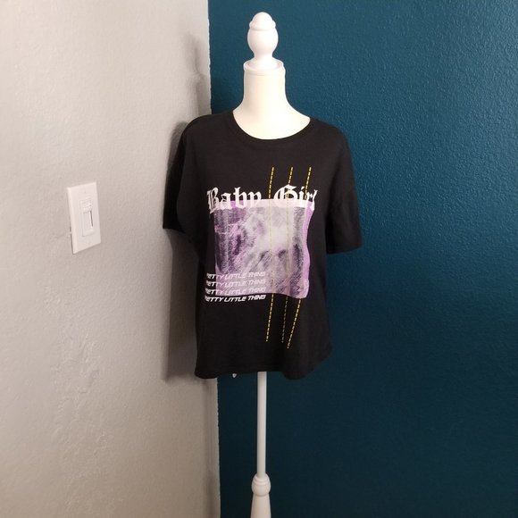 PRETTYLITTLETHING Graphic Tees - Picture 1 of 9